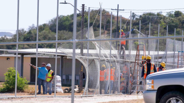 lucrari la baza guantanamo