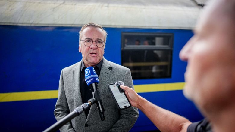 Pistorius travels to Kiev