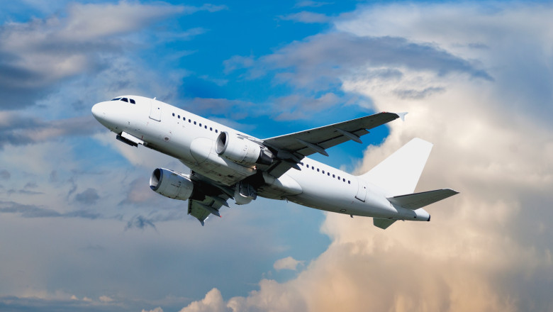 avion in aer