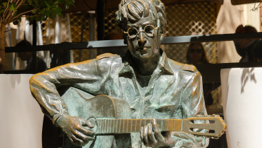 Almeria,,Spain,-,02,April,2023,A,Sculpture,Of,John