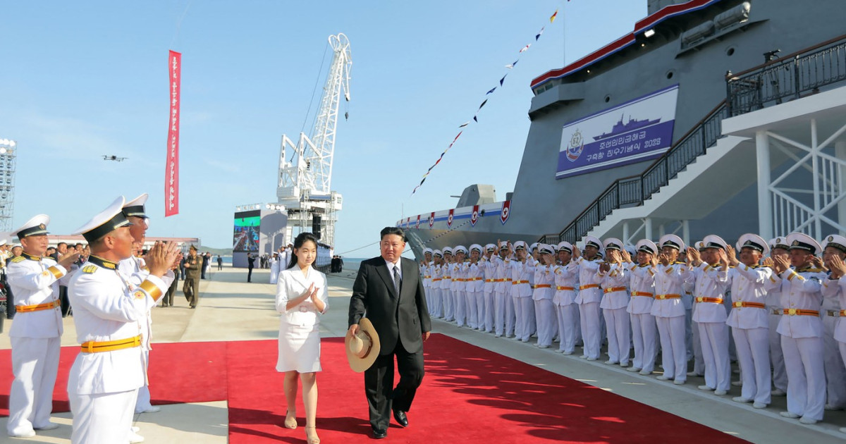 Coreea de Nord și-a reparat și relansat distrugătorul avariat. Kim Jong-un amenință cu acțiuni militare copleșitoare|EpicNews
