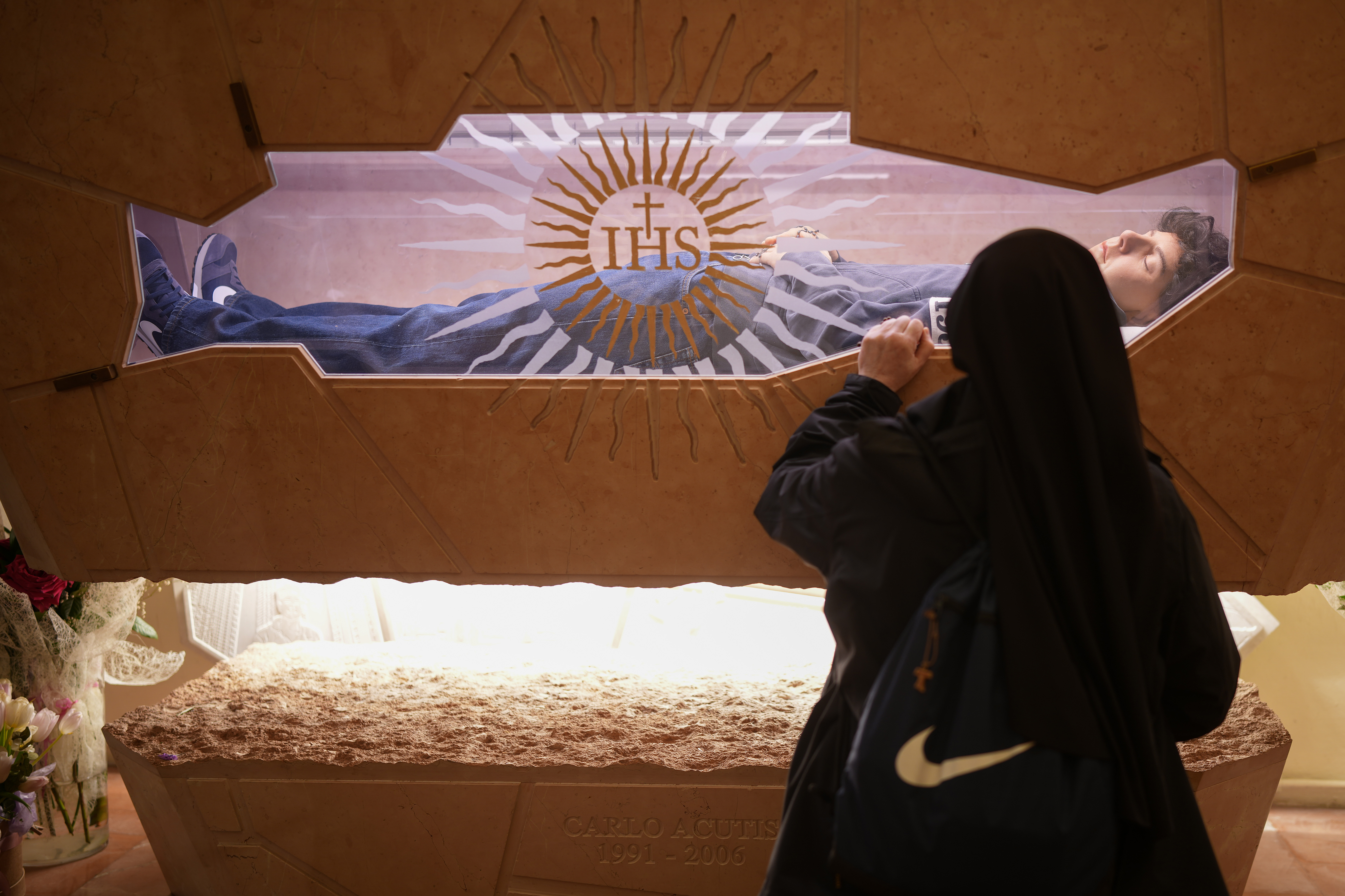 Carlo Acutis, „influencerul lui Dumnezeu”, a devenit primul sfânt al generației milenialilor. Papa Leon al XIV-lea l-a canonizat azi