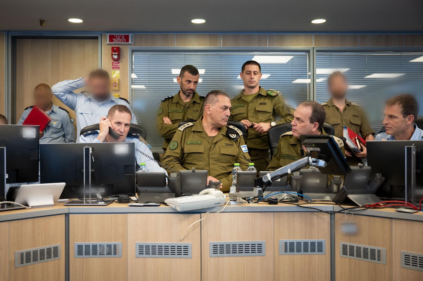 Israelul spune că a întârziat cu câţiva ani programul nuclear al Iranului. Teheranul se declară pregătit să reia îmbogăţirea uraniului
