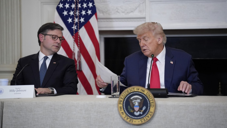 Trump a ignorat serviciile secrete și a transmis Congresului că Iranul are un program de arme nucleare