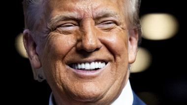 d trump zambind larg - gros plan