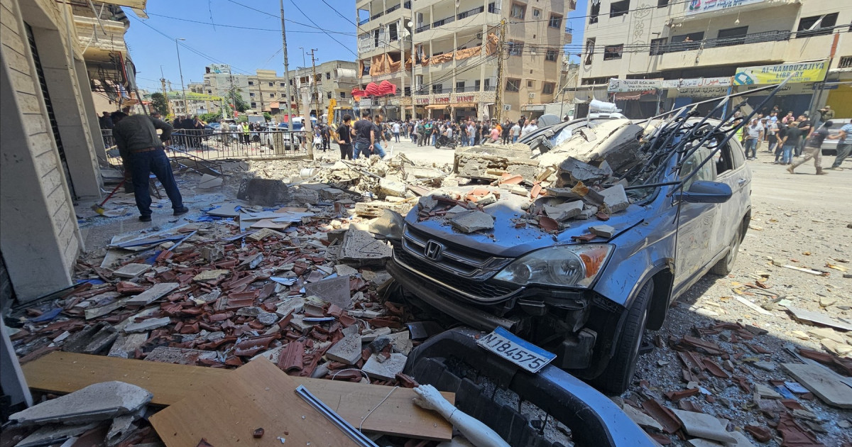 Cel puţin un mort şi 21 de răniţi în urma unor atacuri în Liban. Israelul acuză Hezbollah de stocarea de arme