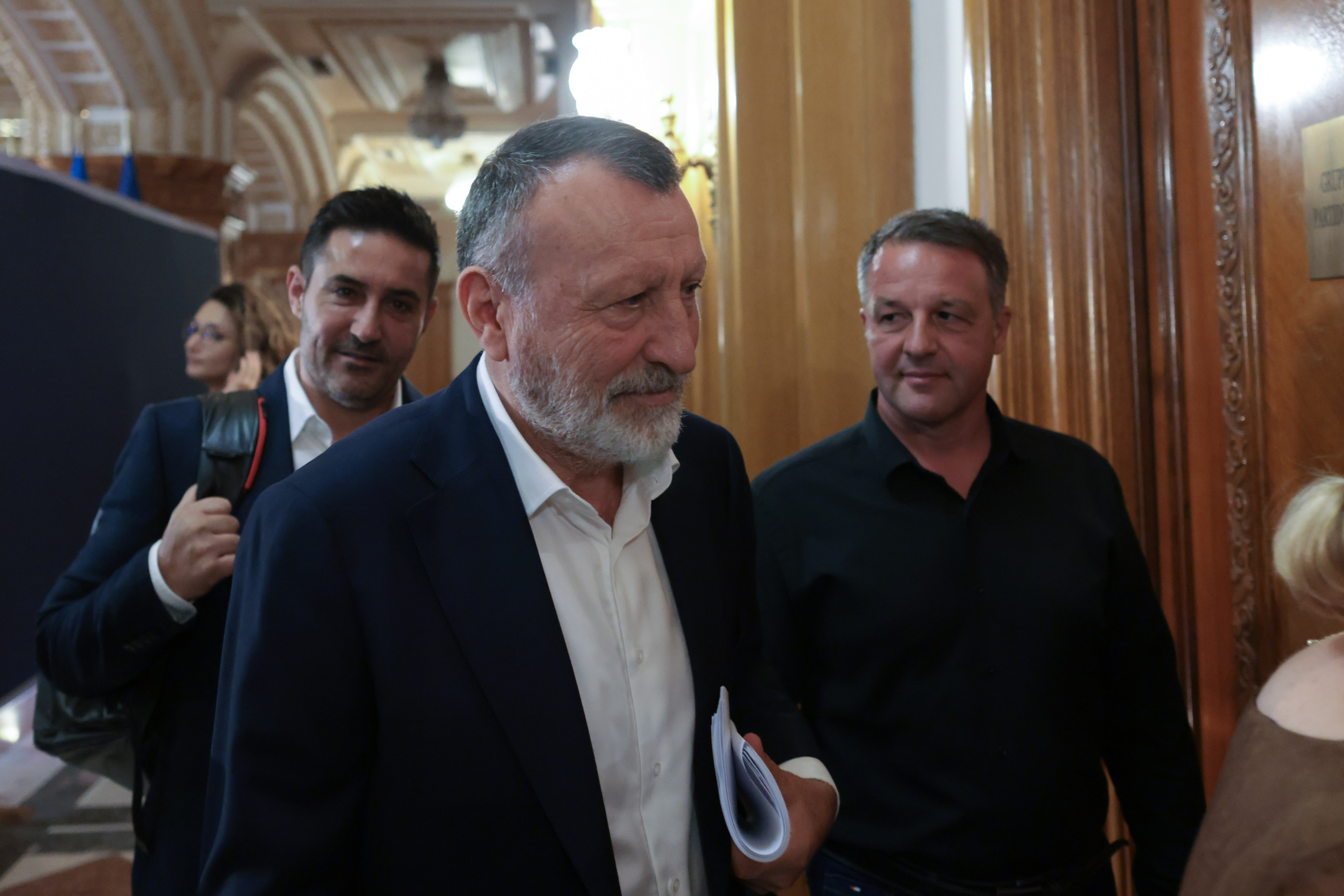 Paul Stănescu spune că nu va merge la Curtea de Conturi și că nu va pleca din PSD. „Va veni momentul în care voi face un pas în spate”