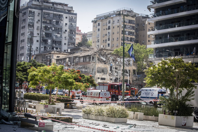 Iranian Missile Attack Aftermath in Ramat Gat - 19 Jun 2025