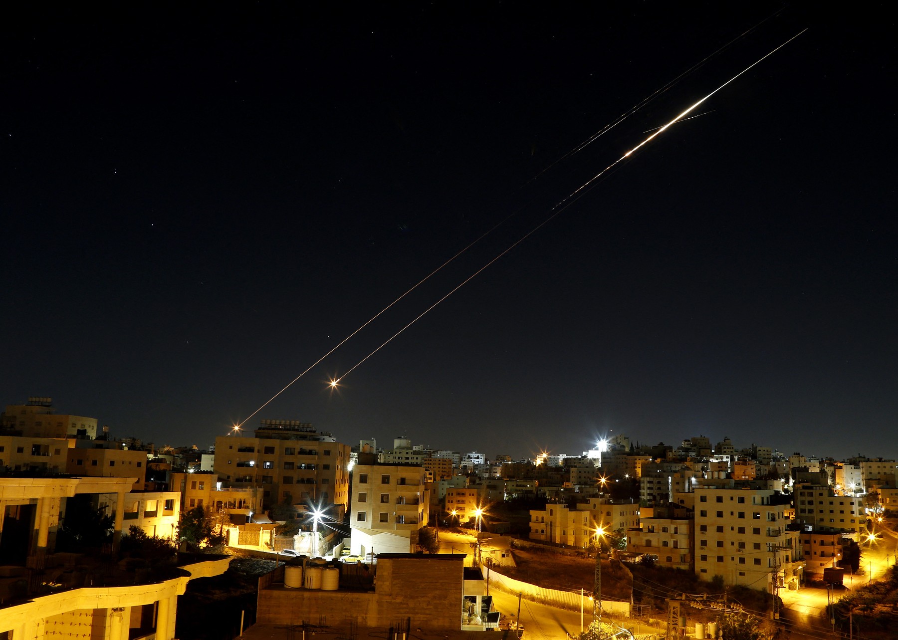 Iranul şi Israelul au lansat noi atacuri, în a noua zi de conflict, după ce Teheranul a exclus negocierile pe subiectul nuclear