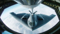 avion b-2 spirit alimentat in zbor
