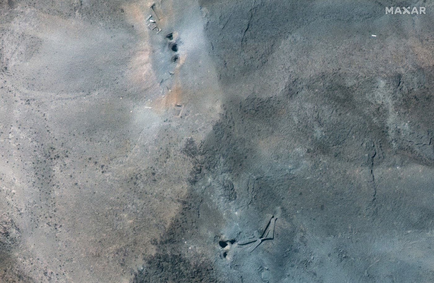 Imagini din satelit arată impactul atacului american asupra instalației nucleare de la Fordo