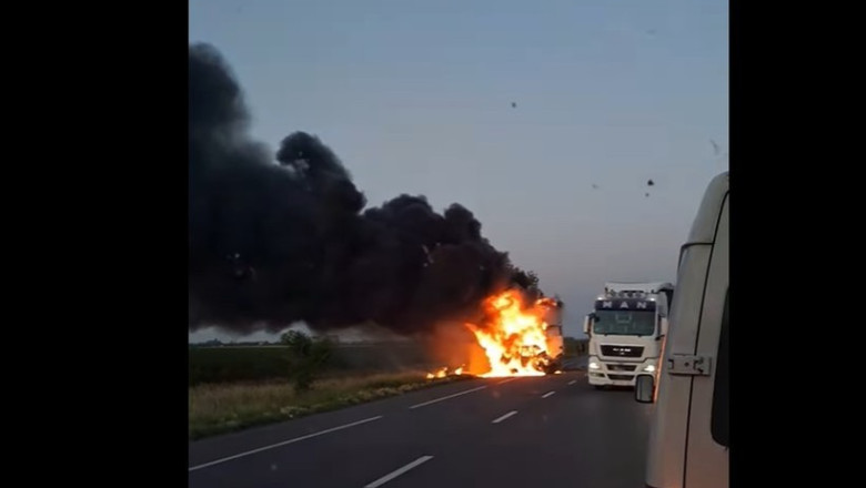Accident grav pe DN2: Un bărbat a murit carbonizat, după ce un TIR și un autoturism s-au ciocnit și apoi au luat foc