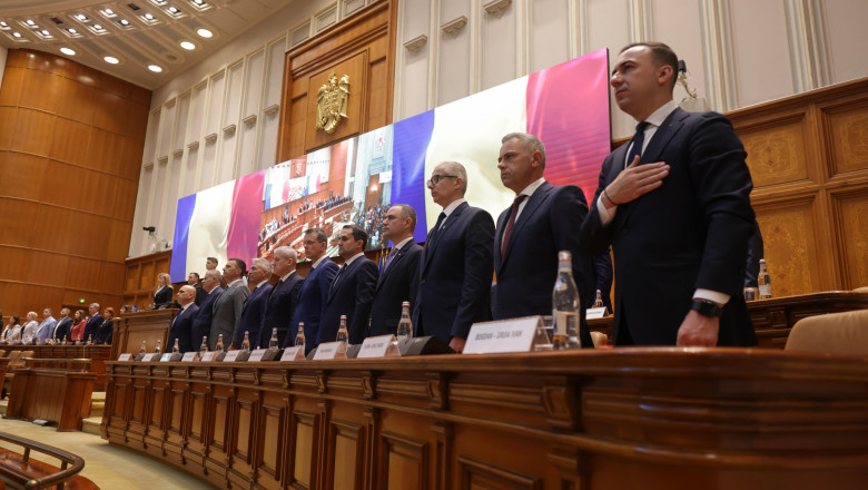 Poate opoziția din Parlament să depună moțiune de cenzură când Guvernul Bolojan își va asuma răspunderea pe măsurile fiscale?