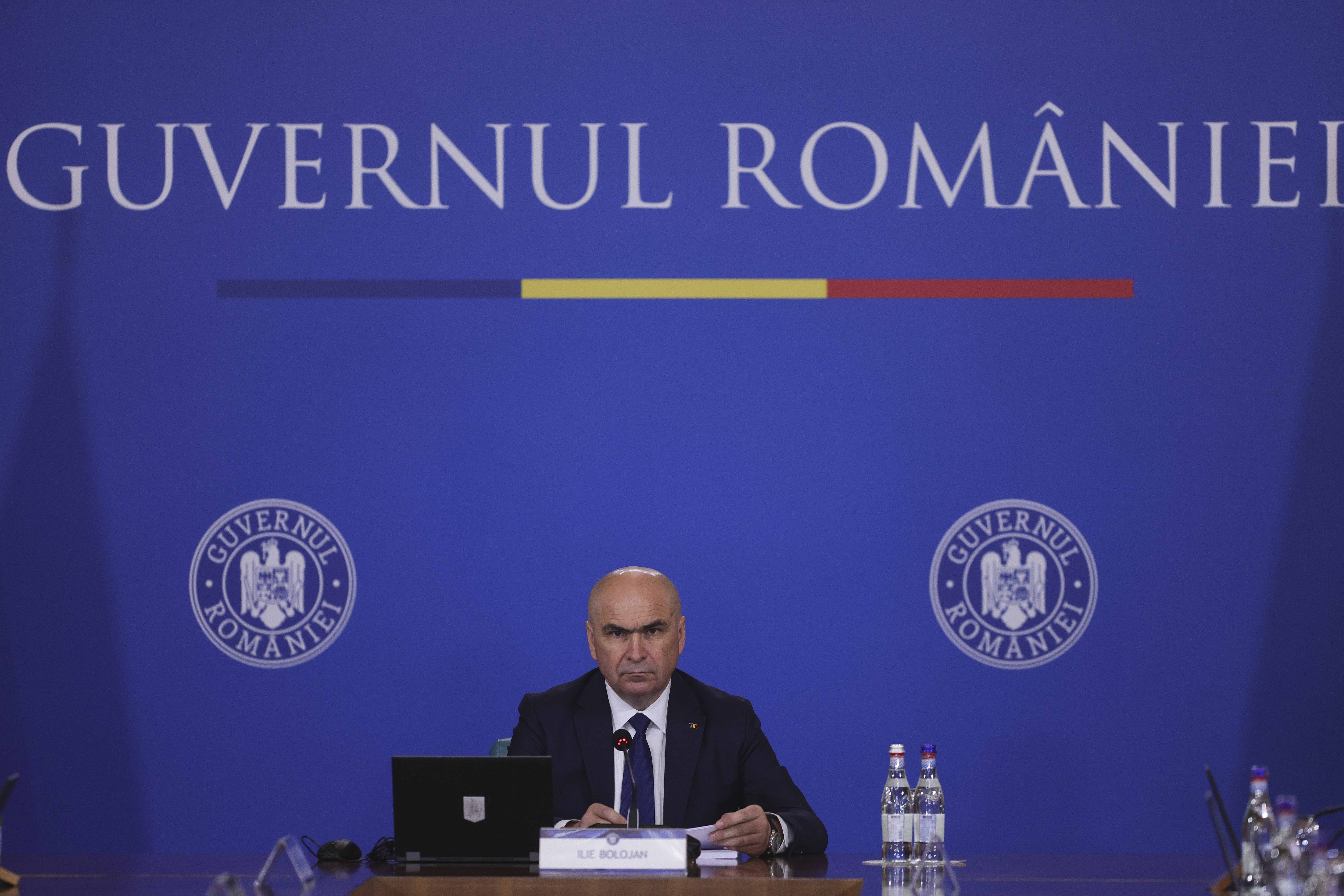 Guvernul a reintrodus pe ordinea de zi OUG privind investiţiile din apărare după avizul negativ al Consiliului Legislativ
