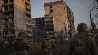 Ukraine's Vuhledar under Russian attacks