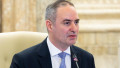alexandru nazare la o sedinta