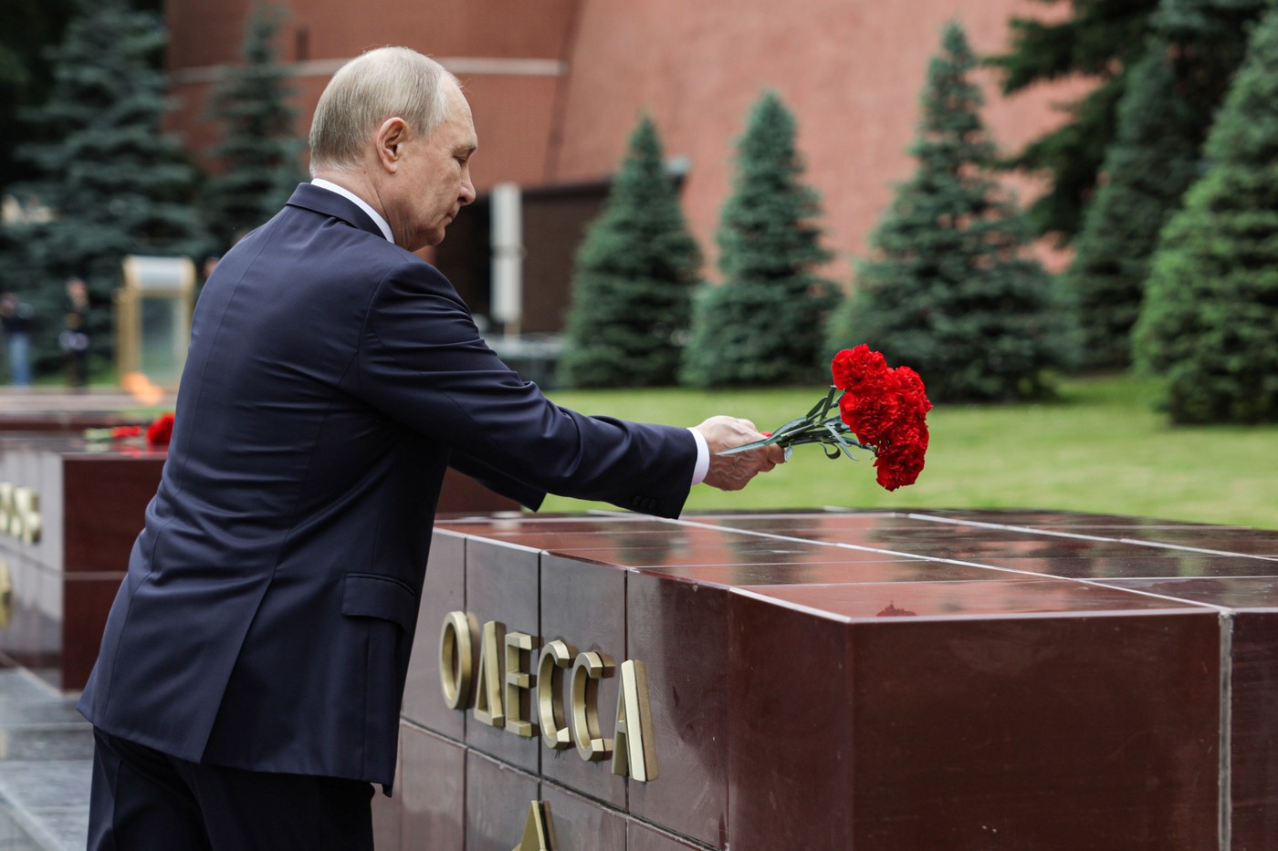Armata ucraineană mai poate rezista 6 luni, fără ajutor occidental. Care e scopul final al lui Putin și ce legătură are cu România
