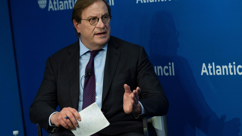 EXCLUSIV  România urcă pe radarul american. Frederick Kempe, președinte și CEO Atlantic Council: „Suntem interesați să lucrăm în patru domenii”