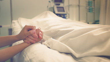 pacient decedat pe pat de spital