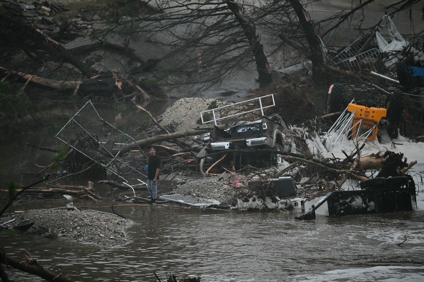 Tragedie în SUA: 27 de fete care se aflau într-o tabără în Texas au murit din cauza viiturilor. Numărul total al victimelor