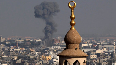 Israeli air strike on a Hamas post, Gaza Strip, Palestinian territories - 06 Feb 2017