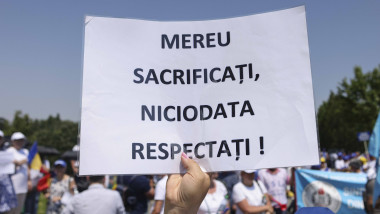 INSTANT_PROTEST_PARLAMENT_002_INQUAM_Photos_Octav_Ganea
