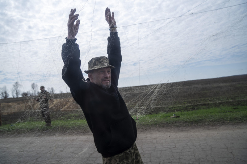 Military mobility of Ukrainian soldiers towards the Russian border in Kharkiv region