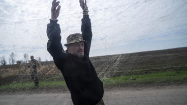 Military mobility of Ukrainian soldiers towards the Russian border in Kharkiv region