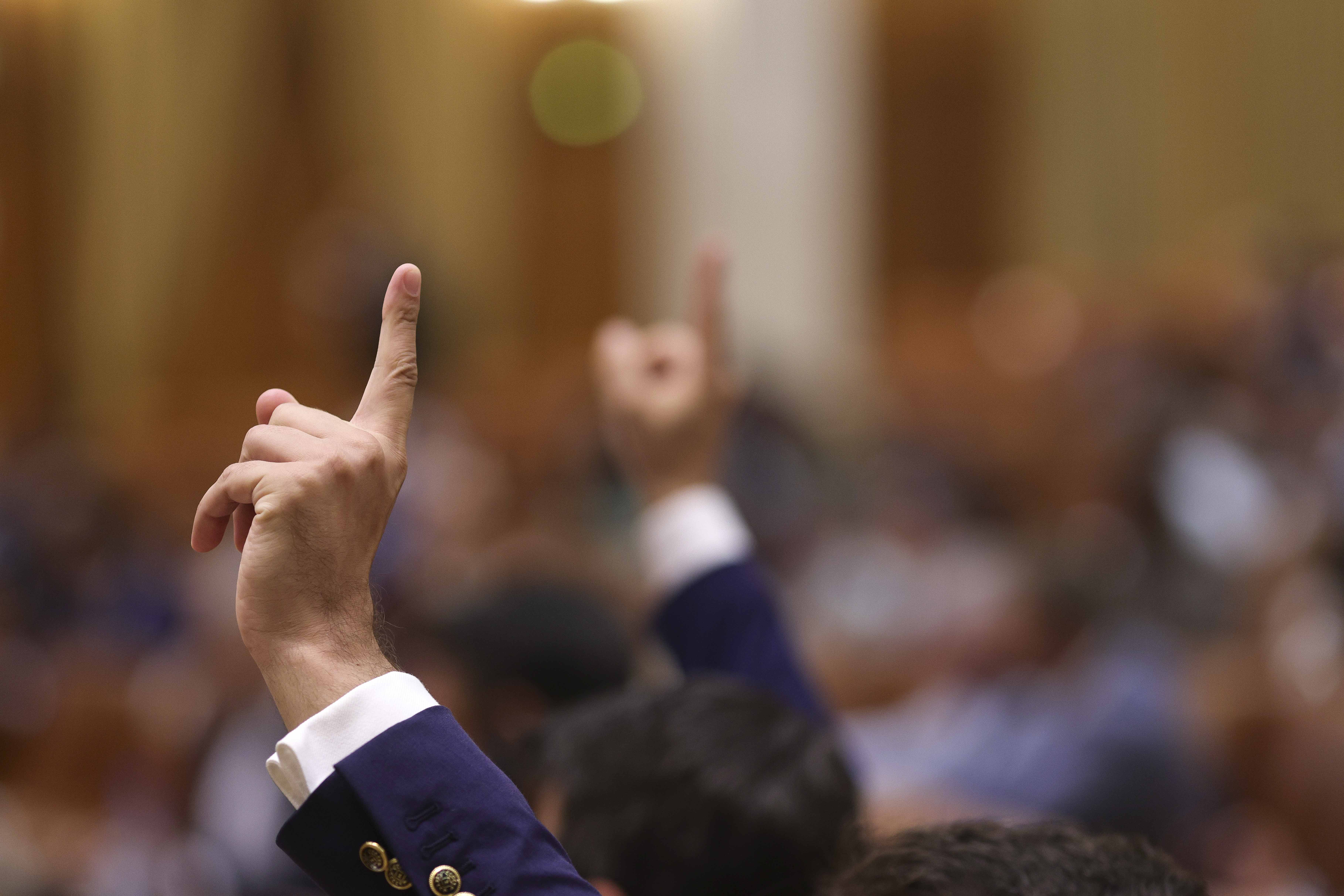 Un deputat PSD a semnat una dintre moțiunile AUR. Cum explică PSD: E dreptul fiecăruia să facă ce vrea. Vine de la alt partid
