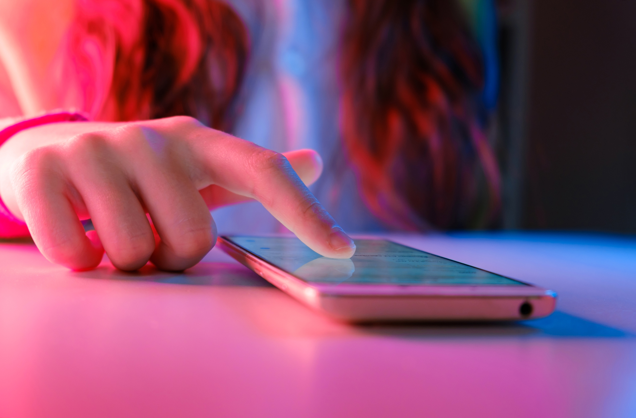 Portugalia interzice telefoanele mobile în școlile primare. De când intră în vigoare măsura