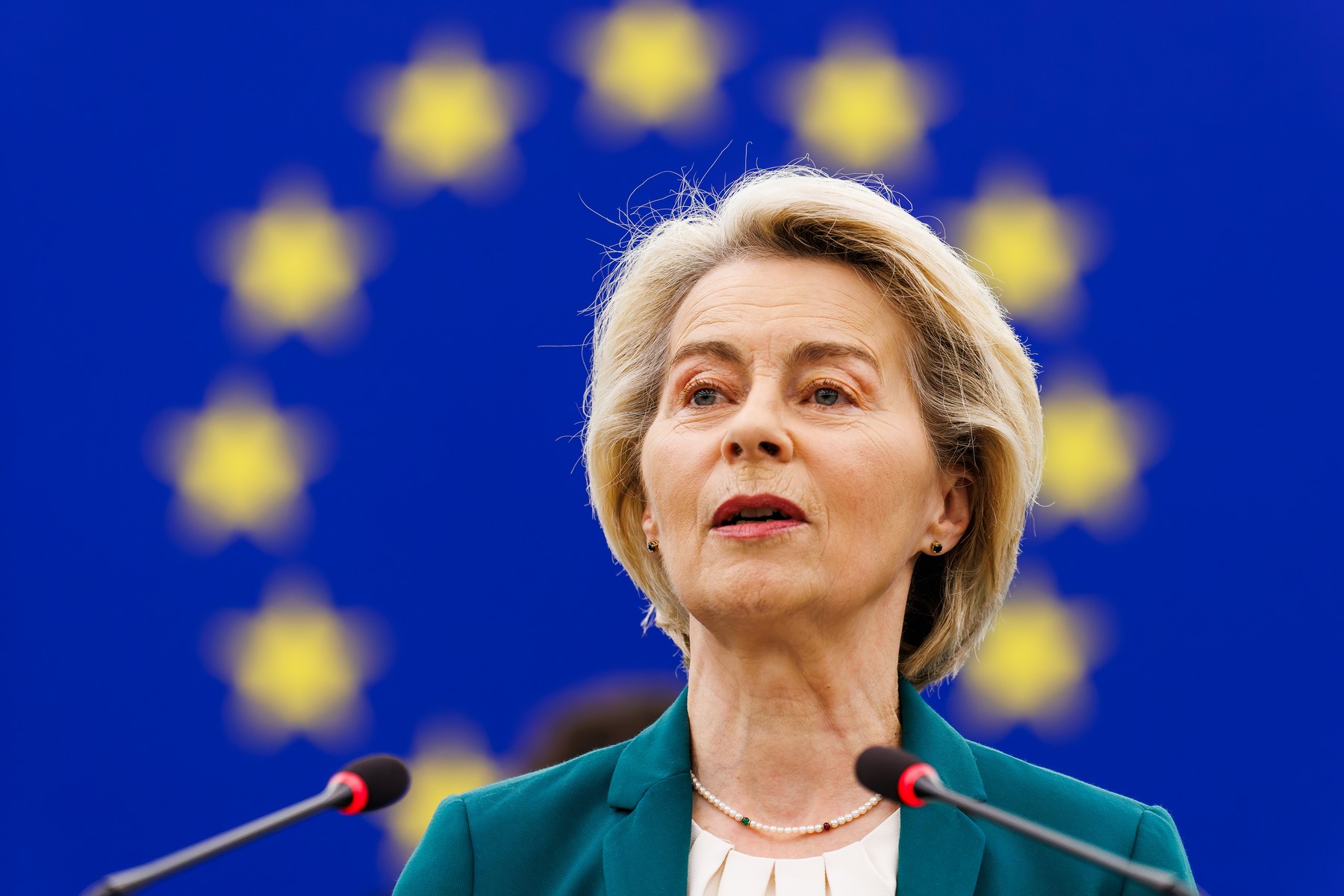 Avertismentul Ursulei Von der Leyen: „Lumea s-a schimbat pentru totdeauna; e timpul să ne ocupăm de ea”. Ce spune despre Trump și Putin