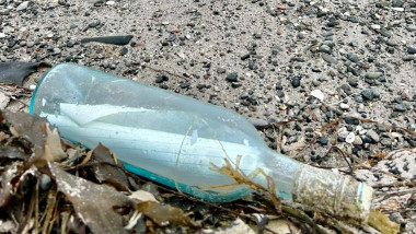 VIDEO: Mysterious message in a bottle reveals hidden love story after travelling 300,000km over 13 YEARS