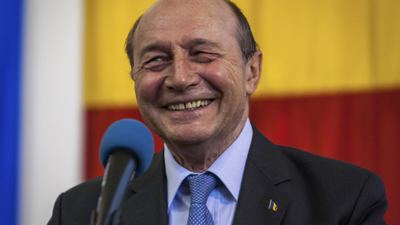 CCR a decis: legea care anulează privilegiile foștilor șefi de stat este neconstituțională. Băsescu își recapătă drepturile