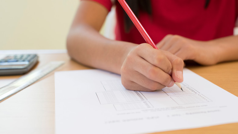 Prima zi de contestații la Evaluarea Națională 2025. Cum se desfășoară procesul de evaluare și de rezolvare a lucrărilor scrise