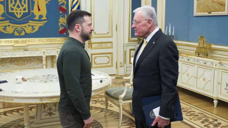 VIDEO  Trimisul special al lui Donald Trump a ajuns la Kiev. Ce subiecte va discuta generalul american în săptămâna în care va sta în Ucraina