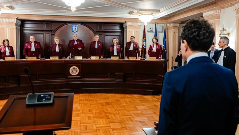 VIDEO  Președintele Dan, „spectator” la show-ul primelor de pensionare de la CCR: „Plătim acum pentru nişte legi extrem, extrem de proaste”