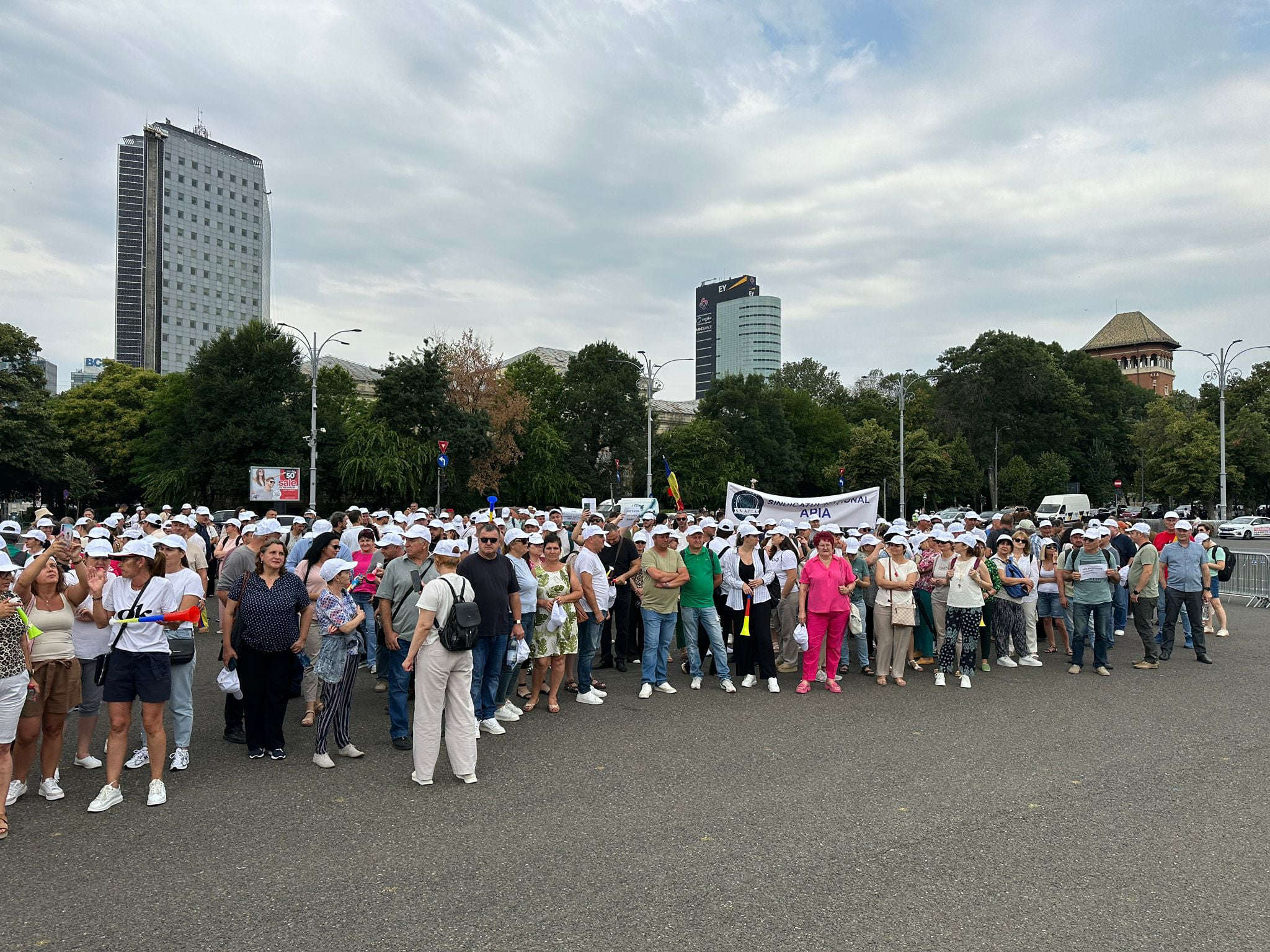 Sindicaliștii cer întâlniri cu liderii partidelor din coaliție, înaintea protestului de miercuri din Piața Victoriei