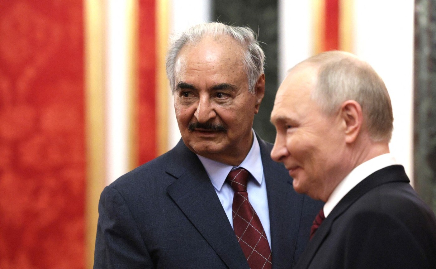 Marea gafă din Benghazi: Cum a reușit aliatul lui Putin din Libia să umilească Uniunea Europeană