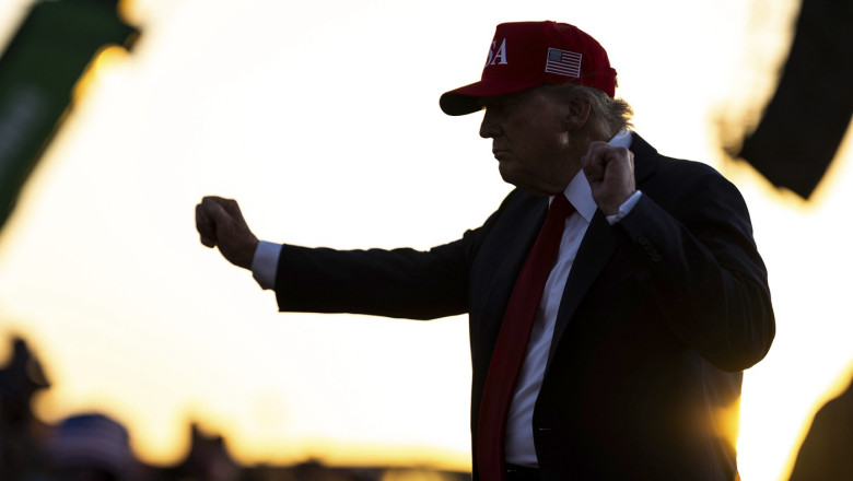 Tabăra MAGA clocotește. „Epoca de Aur” promisă de Trump, umbrită de scandalul Epstein, Ucraina și criza imigrației