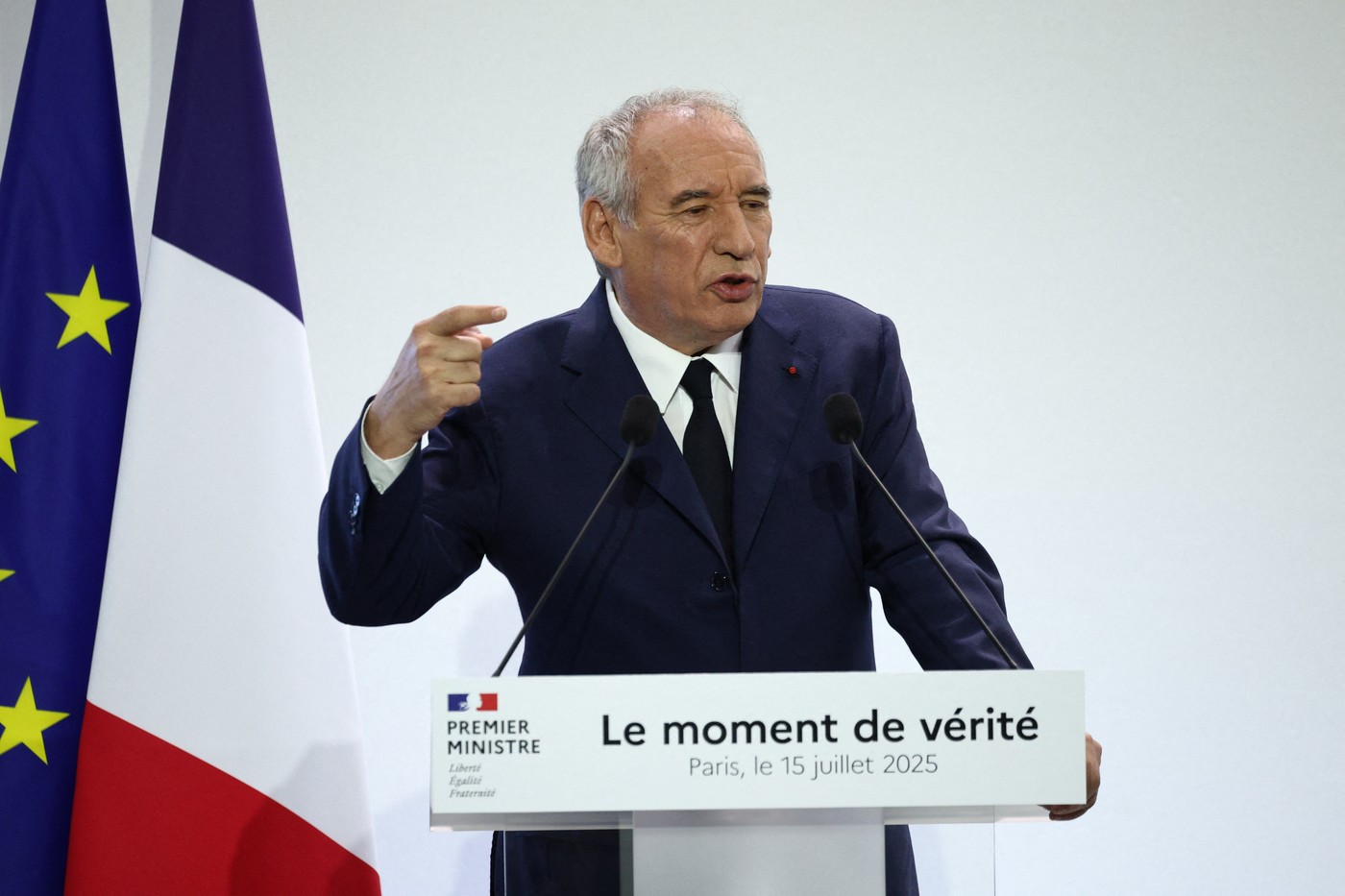 Austeritate în Franța: Cum vrea premierul Bayrou să reducă deficitul bugetar și să evite o moțiune de cenzură