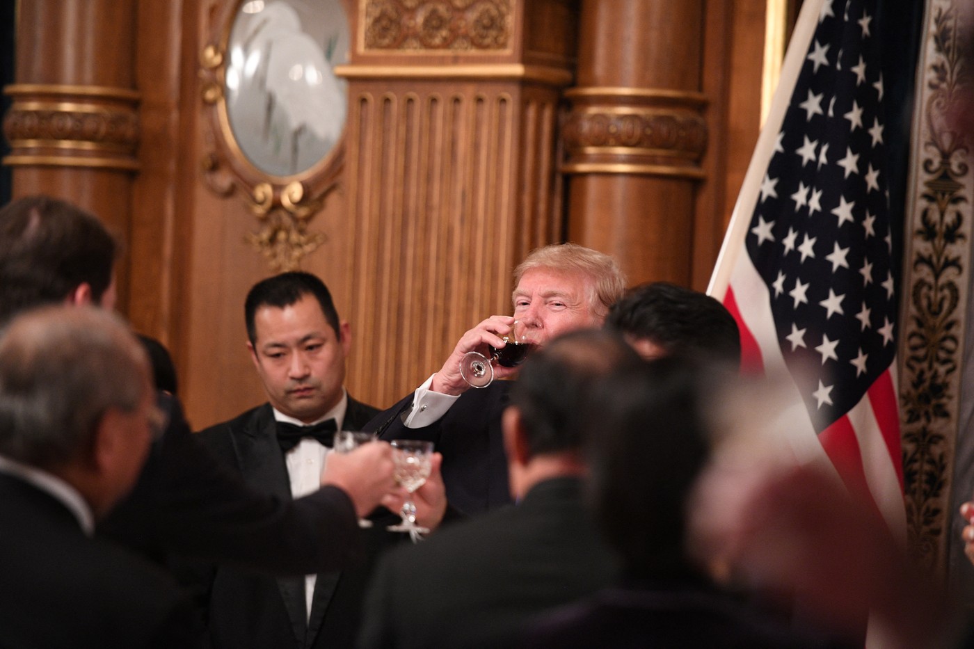 Donald Trump: Coca-Cola va folosi zahăr adevărat în băutura sa emblematică din SUA. Compania nu confirmă