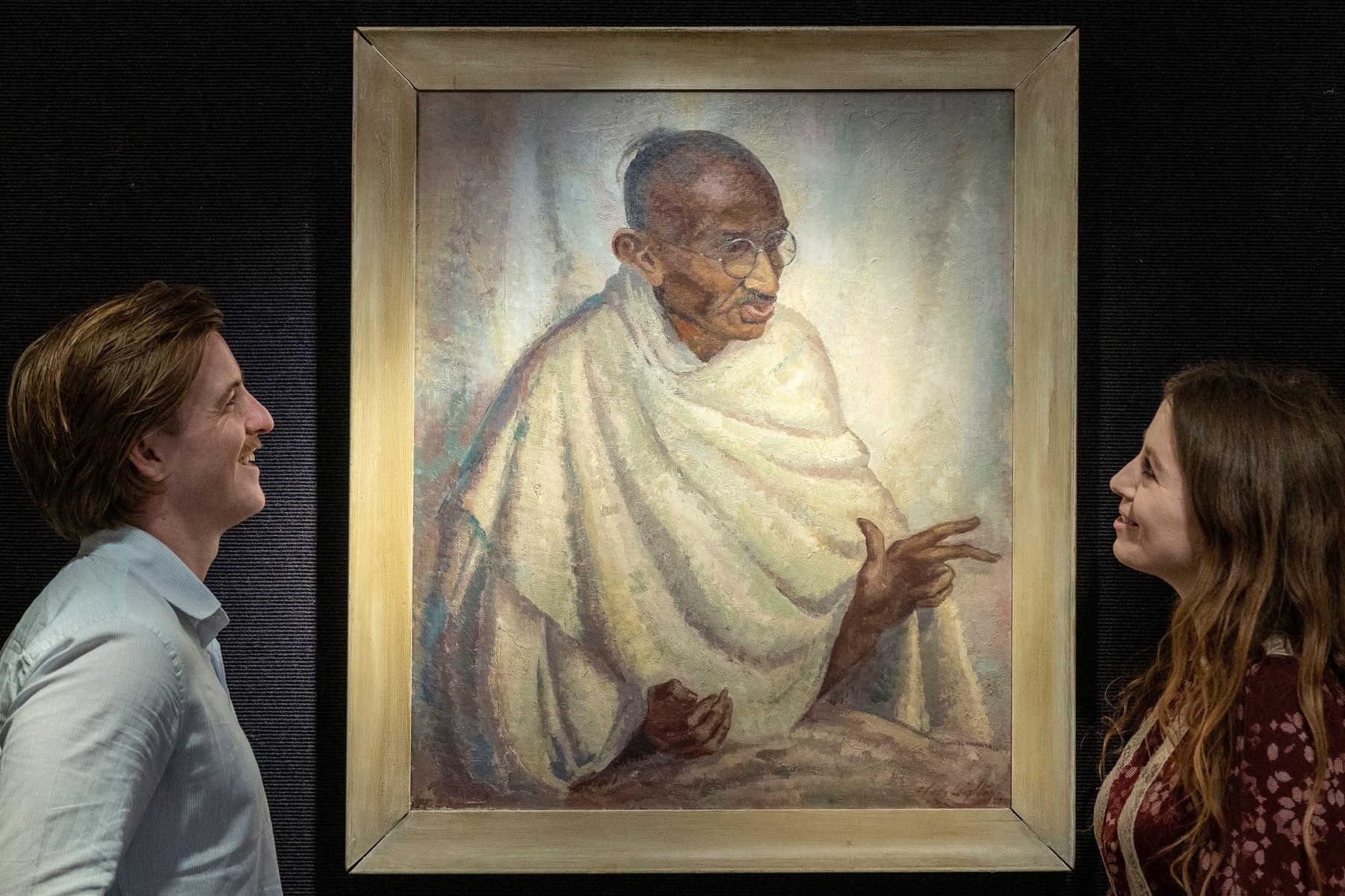 Portret rar al lui Mahatma Gandhi, adjudecat pentru peste 170.000 de euro la o licitație în Londra