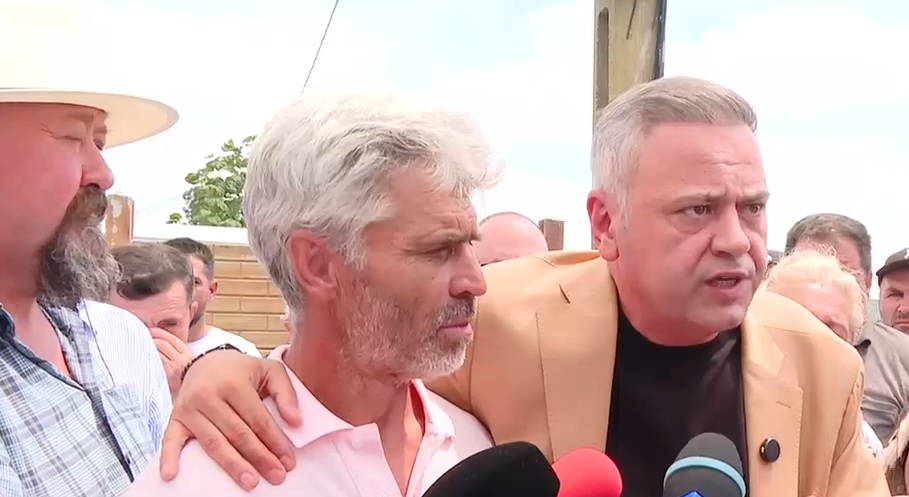 Ceartă pe apa Dâmboviței. Ministrul Agriculturii, discuții cu fermierii din Lungulețu. Precizările Apelor Române și ale Apa Nova