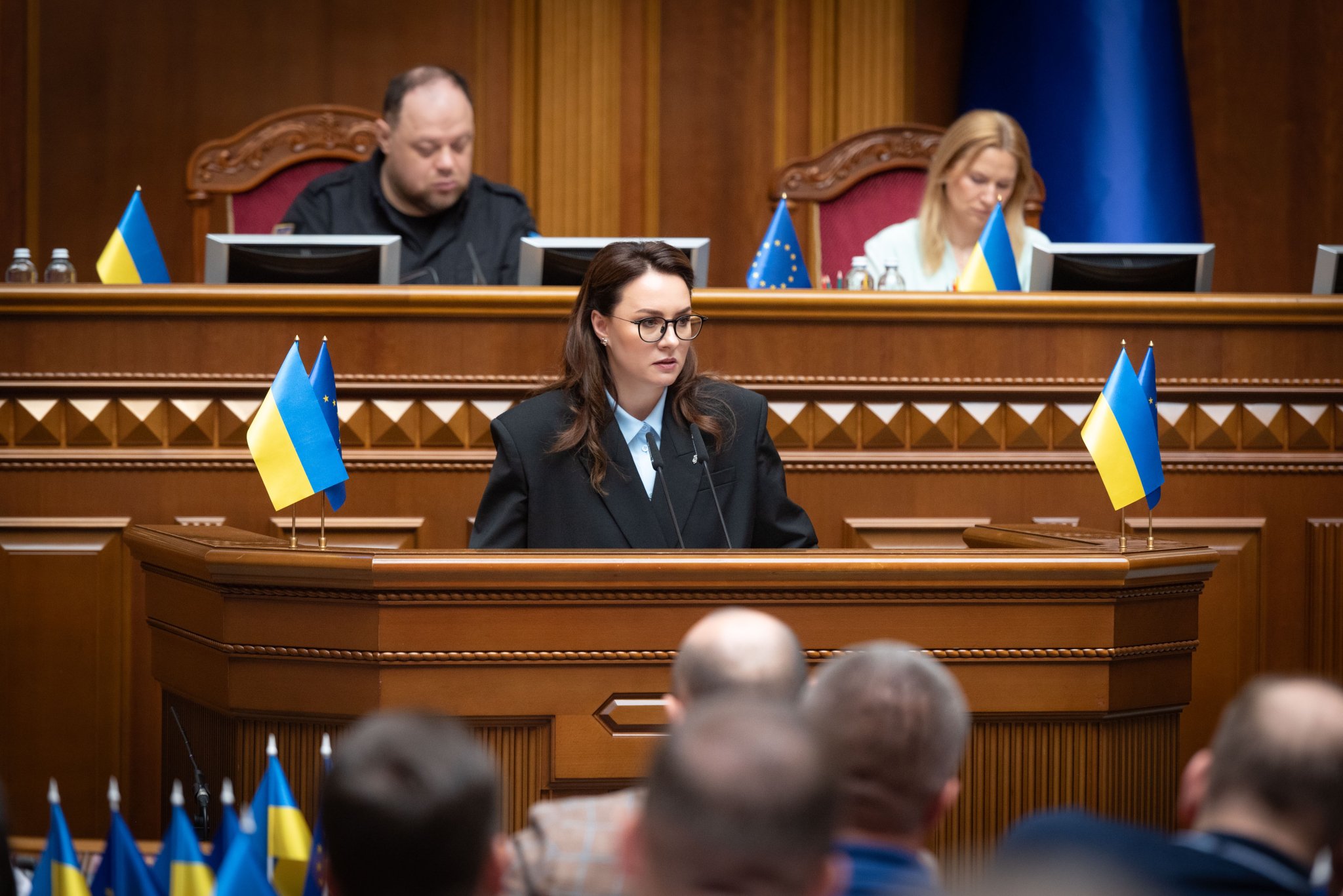 Parlamentul ucrainean a votat pentru învestirea noului premier. Prima măsură radicală anunțată de către Iulia Svîrîdenko