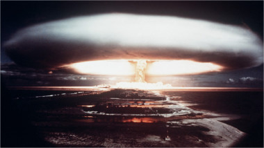 test nuclear al Franței în Oceanul Pacific