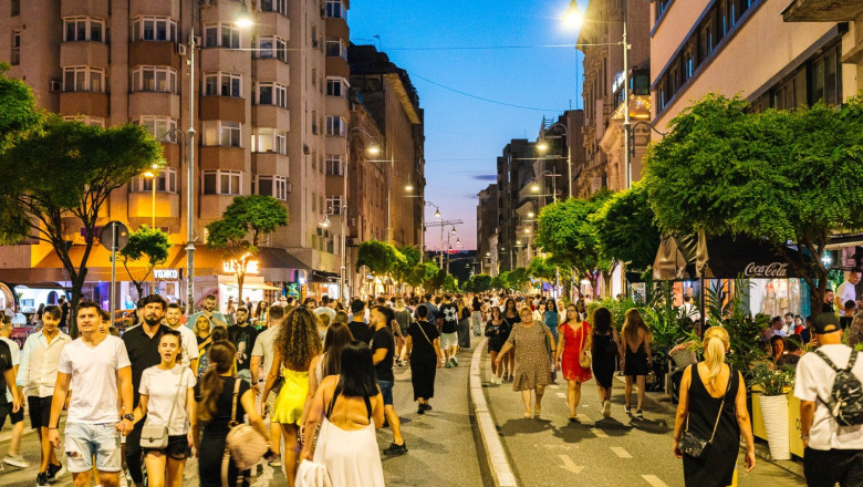 Un nou weekend „Străzi Deschise - Bucureşti, Promenadă urbană”. Arta şi distracţia pe Calea Victoriei