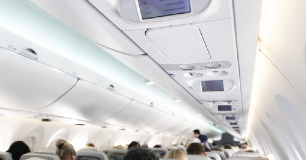 Agresiune sexuală la bordul unui avion Amsterdam-Otopeni
