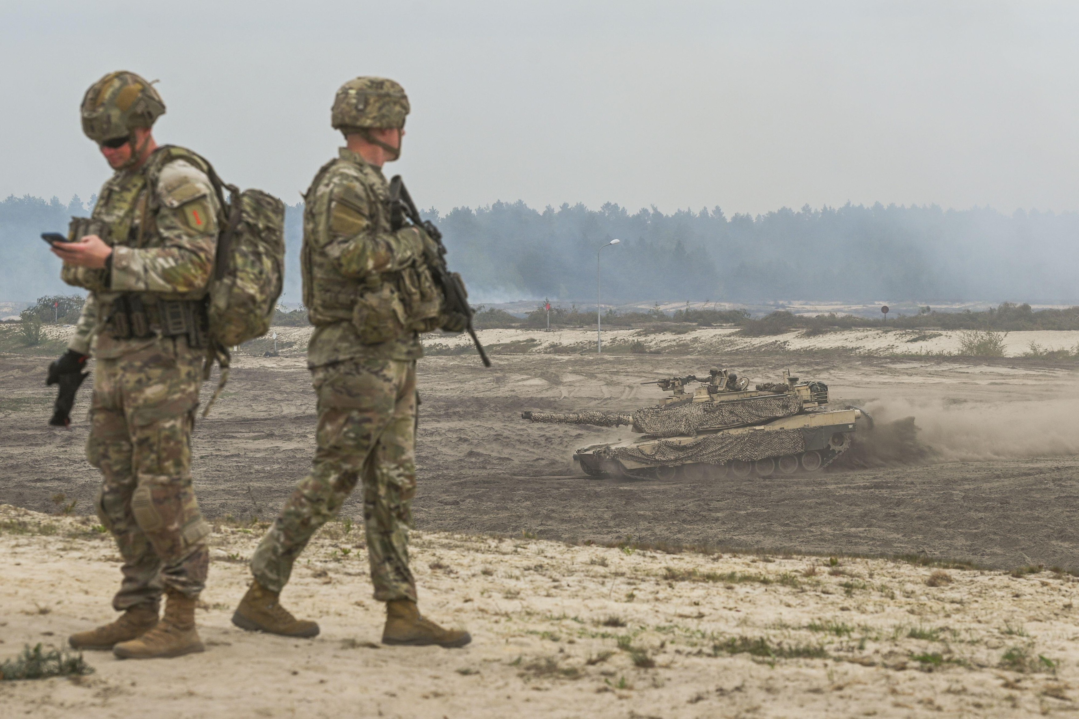 Linia de Apărare de pe Flancul Estic al NATO. General american: Putem opri un atac în masă cu 22 de divizii ale Rusiei, în acest moment