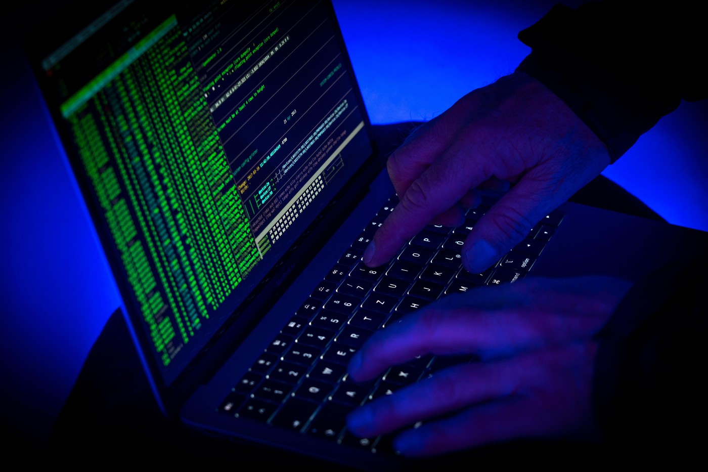 Atac cibernetic grav asupra infrastructurii critice din Singapore. Grup de spionaj cu legături în China, principalul suspect