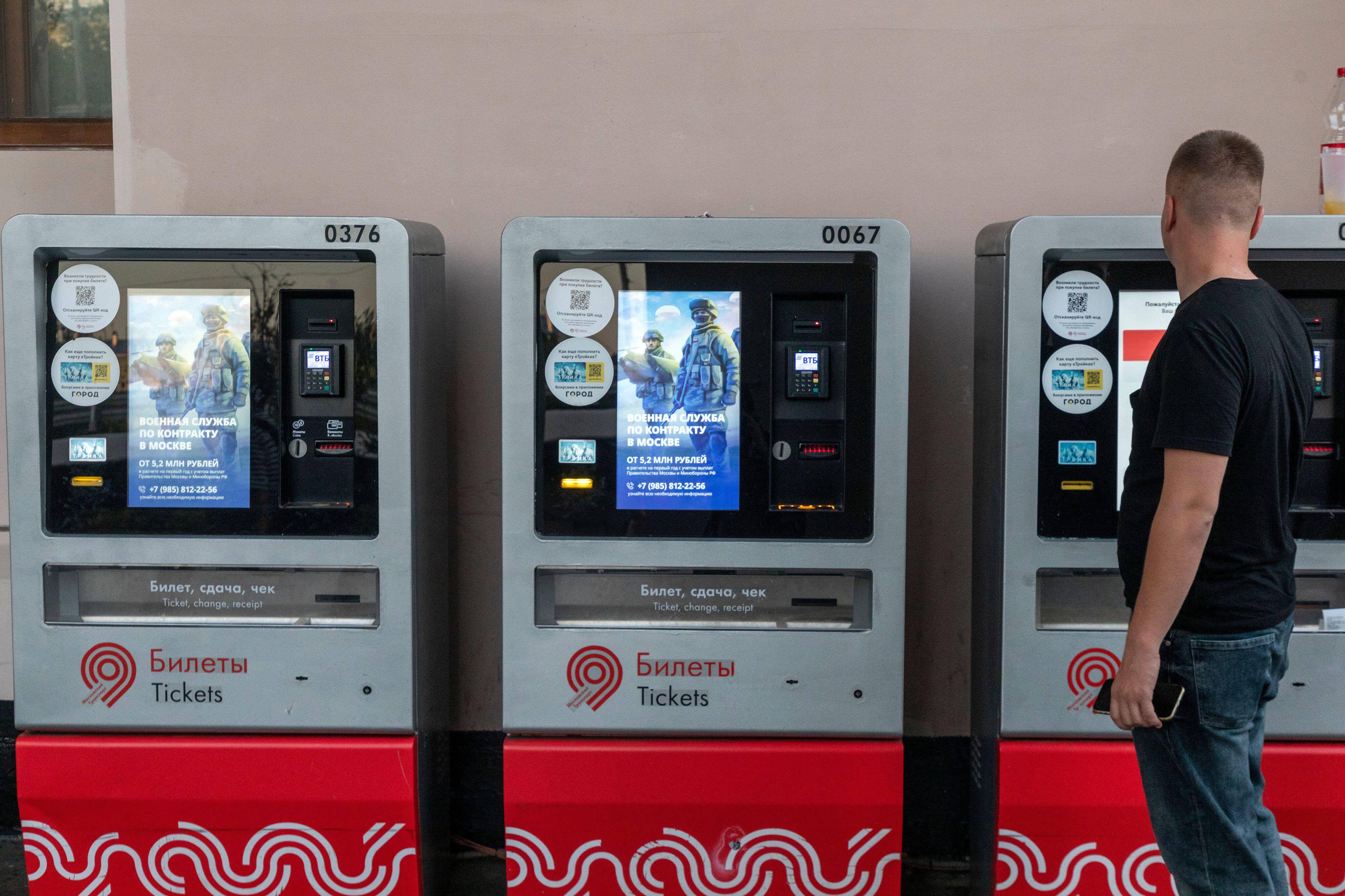 Războiul aruncă Rusia într-o spirală a antidepresivelor. Vânzările de medicamente împotriva anxietății s-au triplat de la pandemie